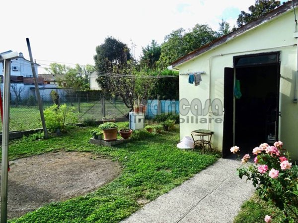 casa indipendente in vendita ad Occhiobello