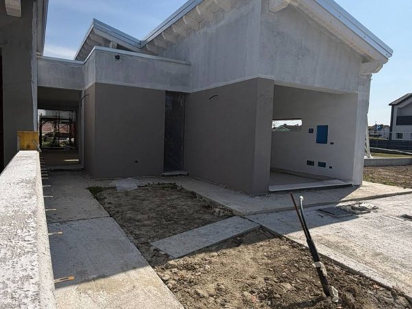 casa indipendente in vendita ad Occhiobello