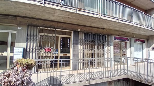 negozio in vendita ad Occhiobello in zona Santa Maria Maddalena