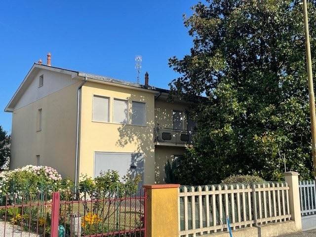 casa indipendente in vendita ad Occhiobello in zona Santa Maria Maddalena