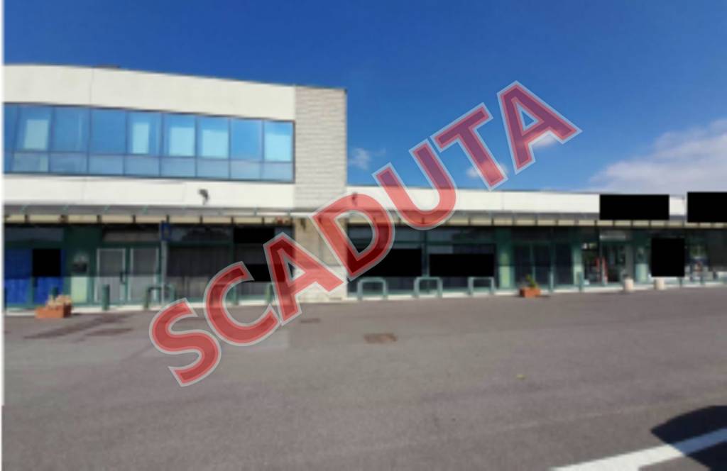 locale commerciale in vendita ad Occhiobello