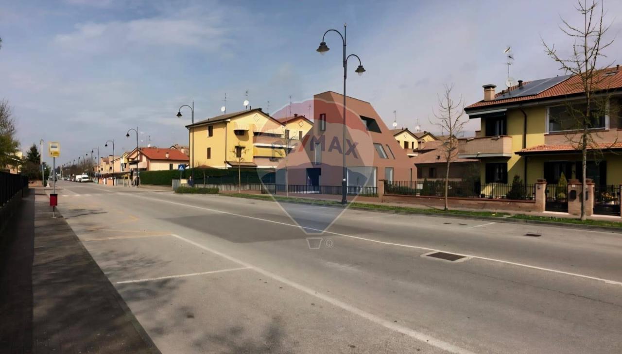 casa indipendente in vendita ad Occhiobello in zona Santa Maria Maddalena