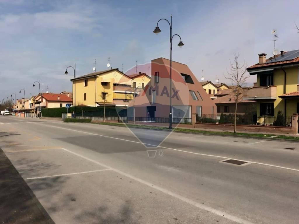 casa indipendente in vendita ad Occhiobello in zona Santa Maria Maddalena
