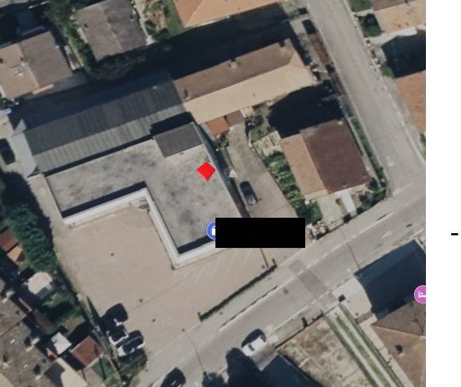 negozio in vendita ad Occhiobello in zona Santa Maria Maddalena