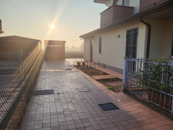 appartamento in vendita ad Occhiobello in zona Santa Maria Maddalena