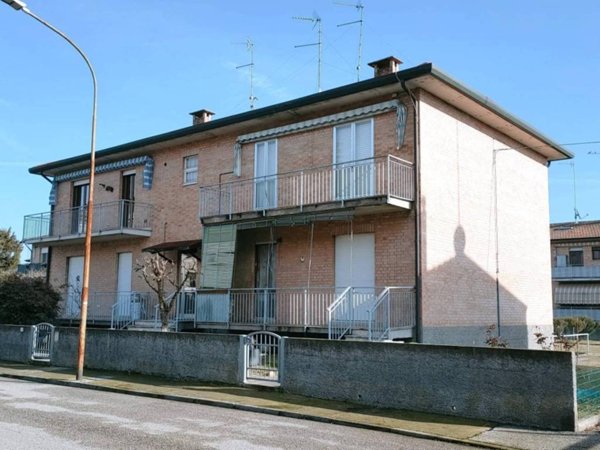 appartamento in vendita ad Occhiobello in zona Santa Maria Maddalena