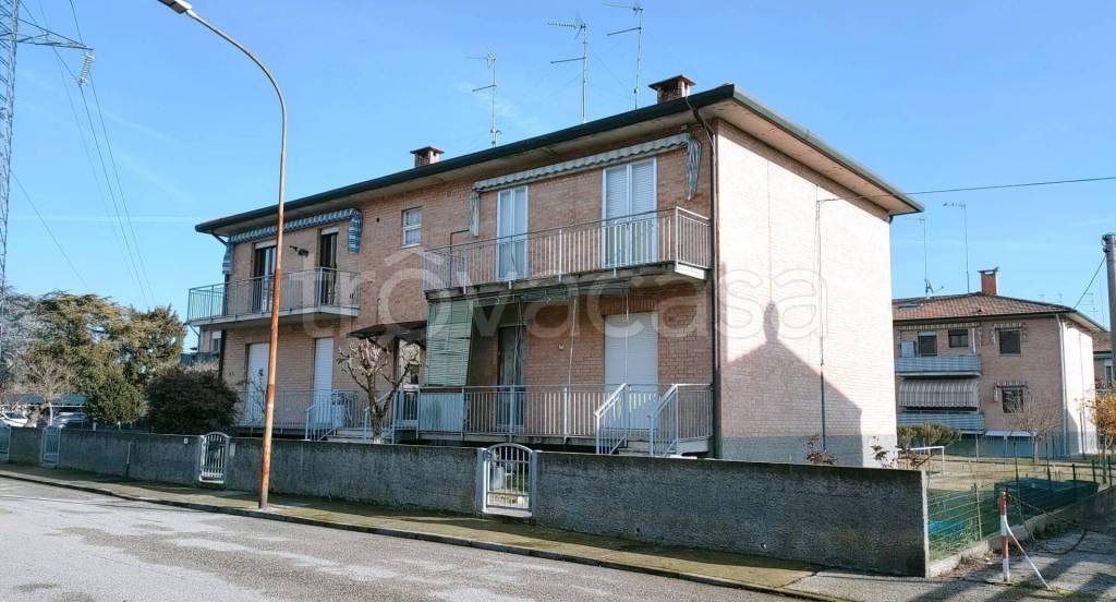 appartamento in vendita ad Occhiobello in zona Santa Maria Maddalena