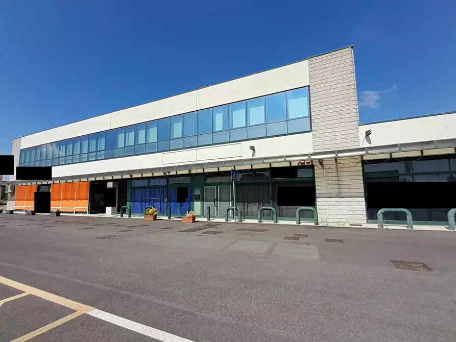 negozio in vendita ad Occhiobello