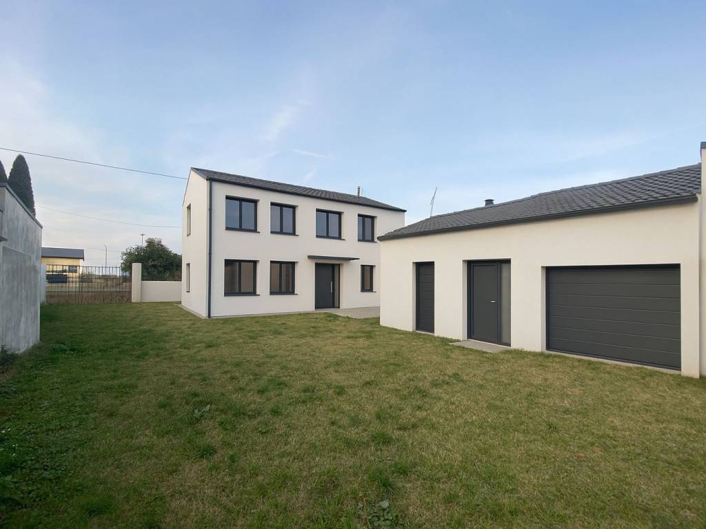 casa indipendente in vendita ad Occhiobello in zona Santa Maria Maddalena