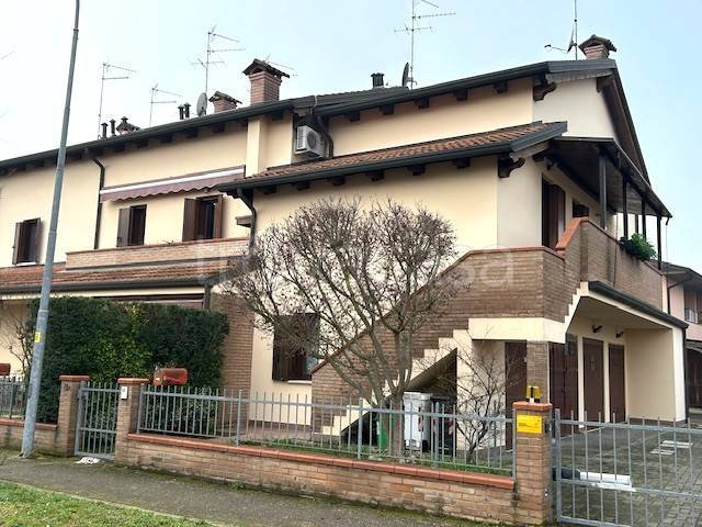 appartamento in vendita ad Occhiobello in zona Santa Maria Maddalena