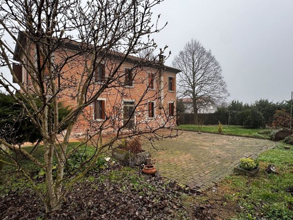 casa indipendente in vendita ad Occhiobello