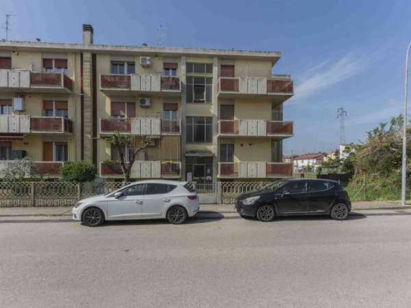 appartamento in vendita ad Occhiobello in zona Santa Maria Maddalena