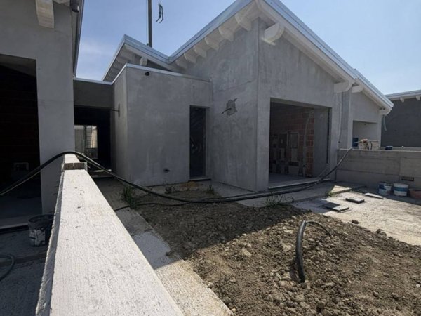 casa indipendente in vendita ad Occhiobello