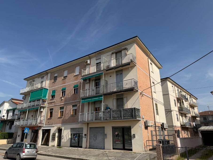 appartamento in vendita ad Occhiobello in zona Santa Maria Maddalena