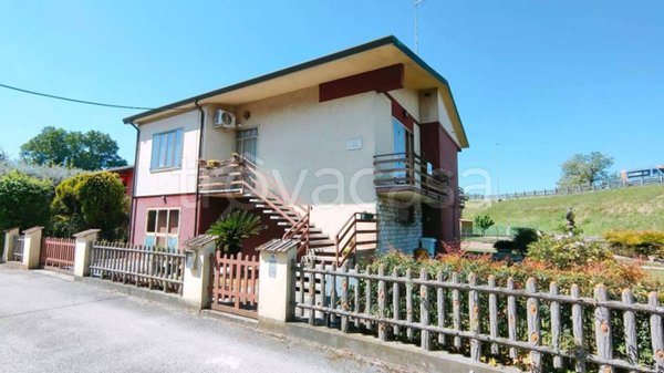 casa indipendente in vendita ad Occhiobello in zona Santa Maria Maddalena