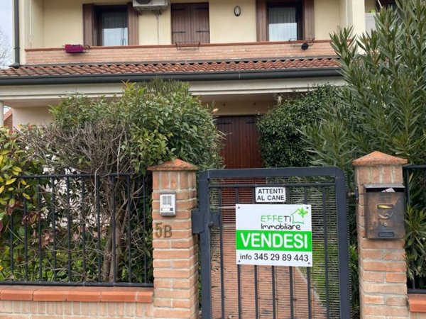 appartamento in vendita ad Occhiobello in zona Santa Maria Maddalena
