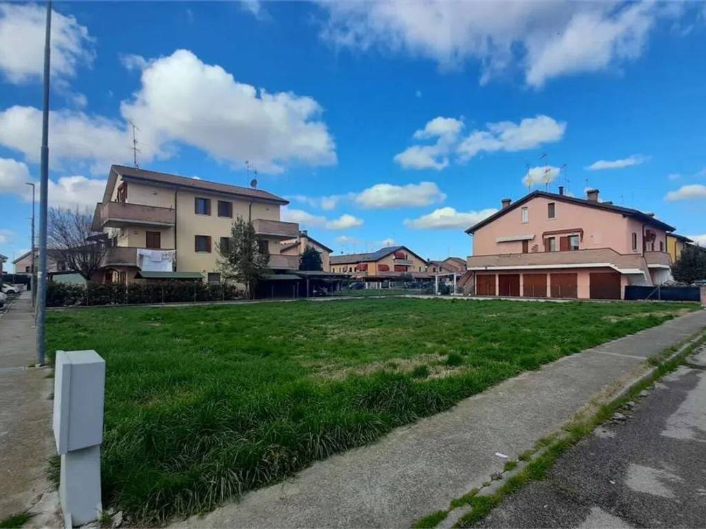 terreno agricolo in vendita ad Occhiobello
