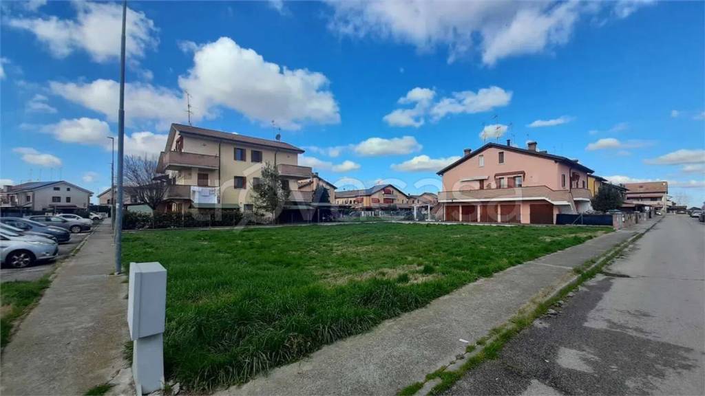 bifamiliare in vendita ad Occhiobello
