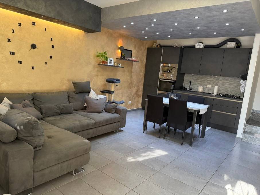 casa indipendente in vendita ad Occhiobello in zona Santa Maria Maddalena