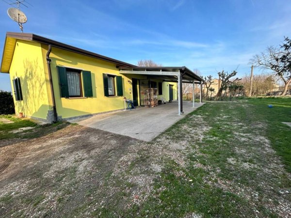 casa indipendente in vendita a Papozze