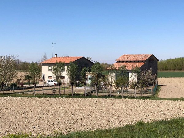 casa indipendente in vendita a Papozze