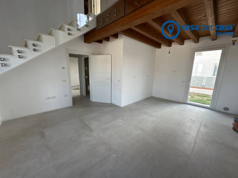 casa indipendente in vendita a Papozze