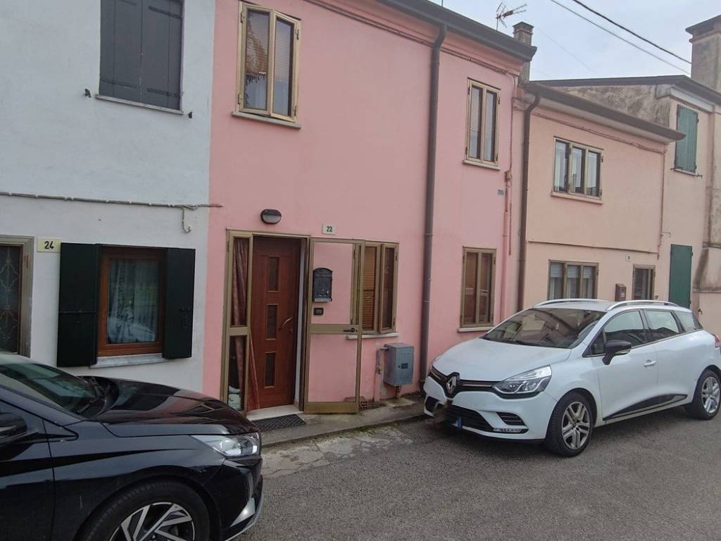 casa indipendente in vendita a Papozze