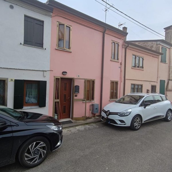 casa indipendente in vendita a Papozze