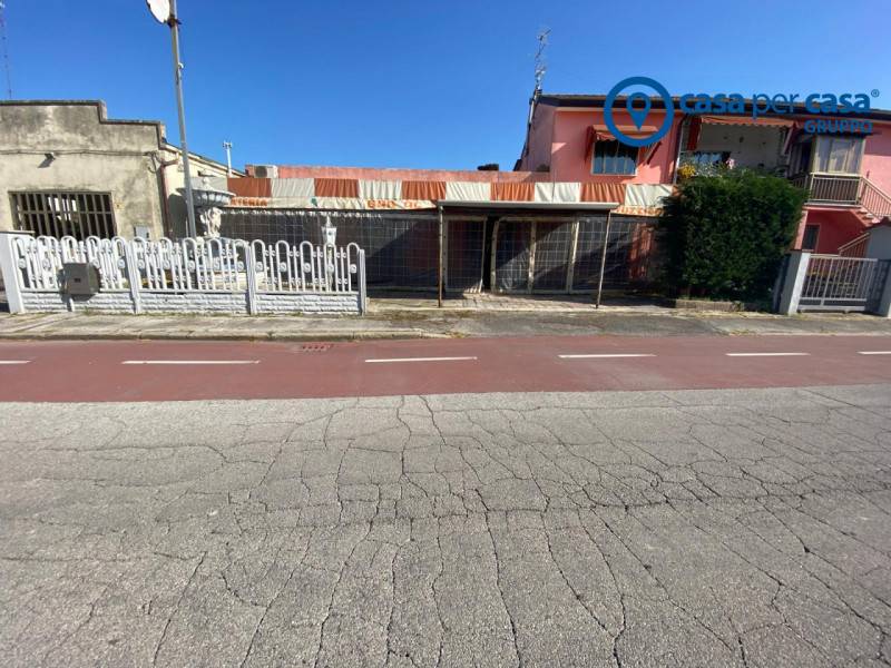 casa indipendente in vendita a Papozze