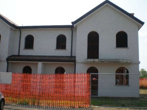 casa indipendente in vendita a Papozze