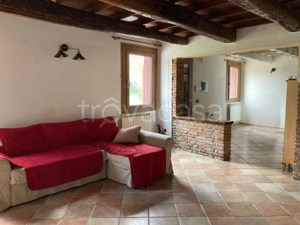 casa indipendente in vendita a Papozze