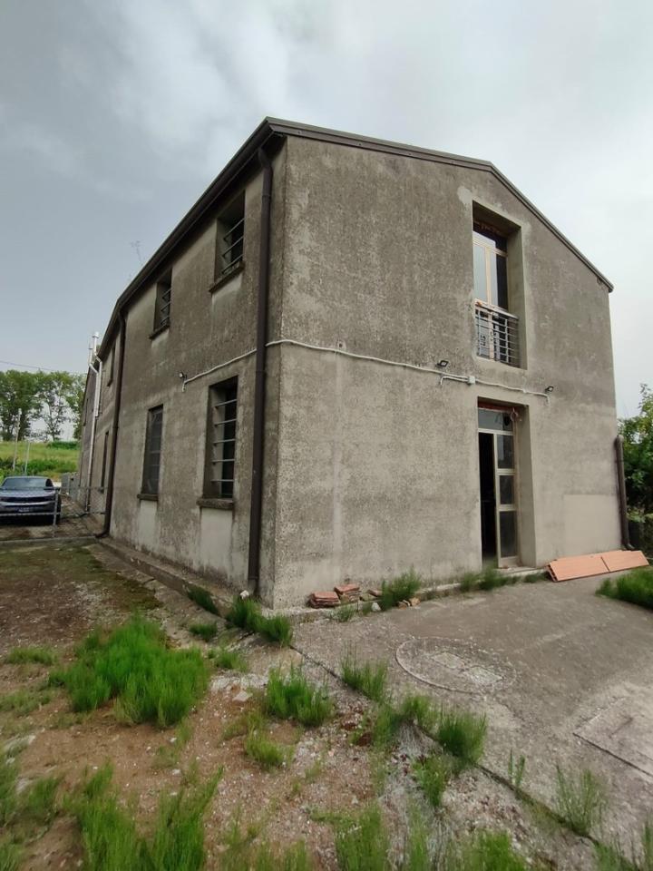 casa indipendente in vendita a Papozze