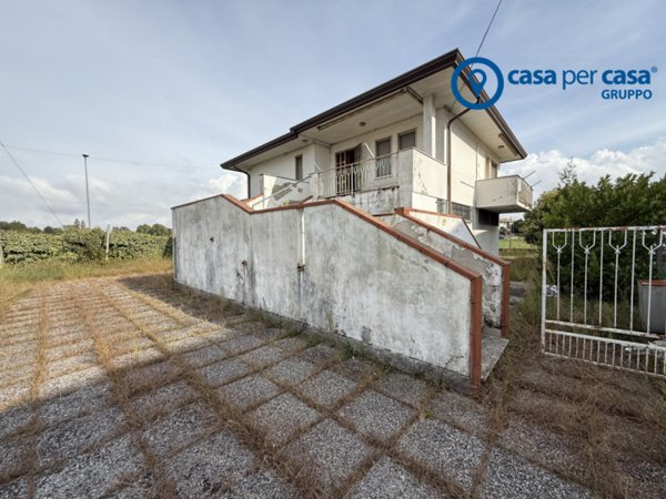 casa indipendente in vendita a Papozze