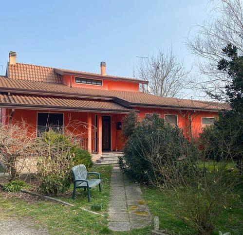 casa indipendente in vendita a Papozze