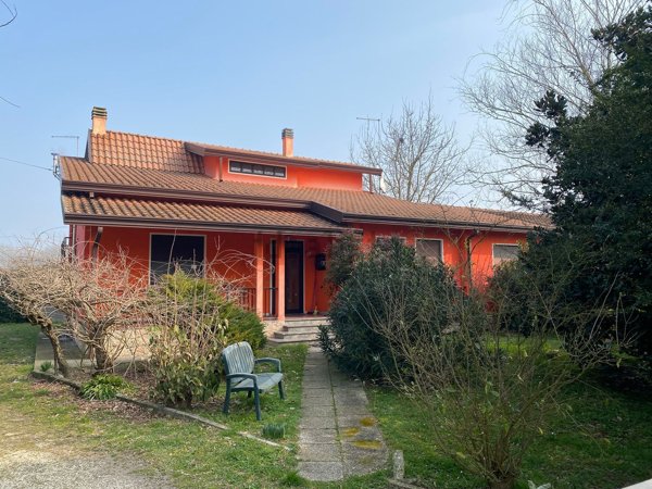 casa indipendente in vendita a Papozze