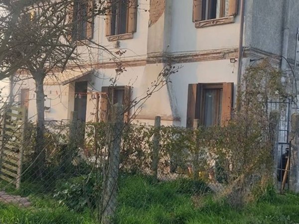 casa indipendente in vendita a Papozze