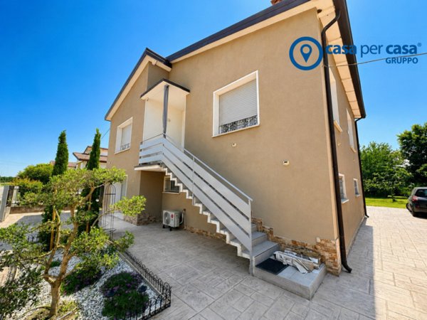 casa indipendente in vendita a Papozze in zona Rotta