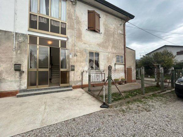 appartamento in vendita a Pettorazza Grimani in zona Boscofondi