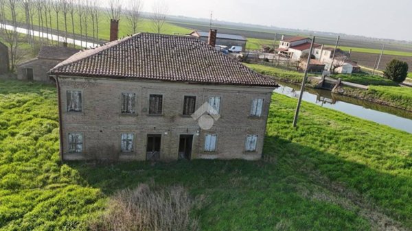 casa indipendente in vendita a Pettorazza Grimani in zona Boscofondi