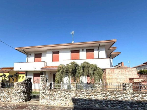 casa indipendente in vendita a Pettorazza Grimani