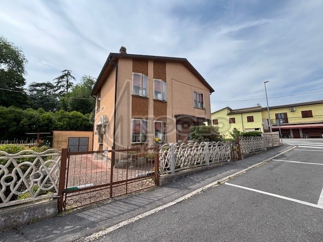 casa indipendente in vendita a Pincara