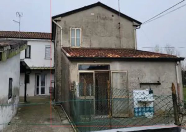 casa indipendente in vendita a Pincara