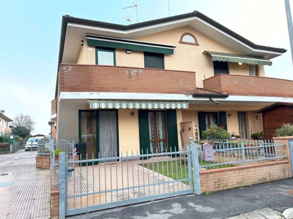 appartamento in vendita a Pincara