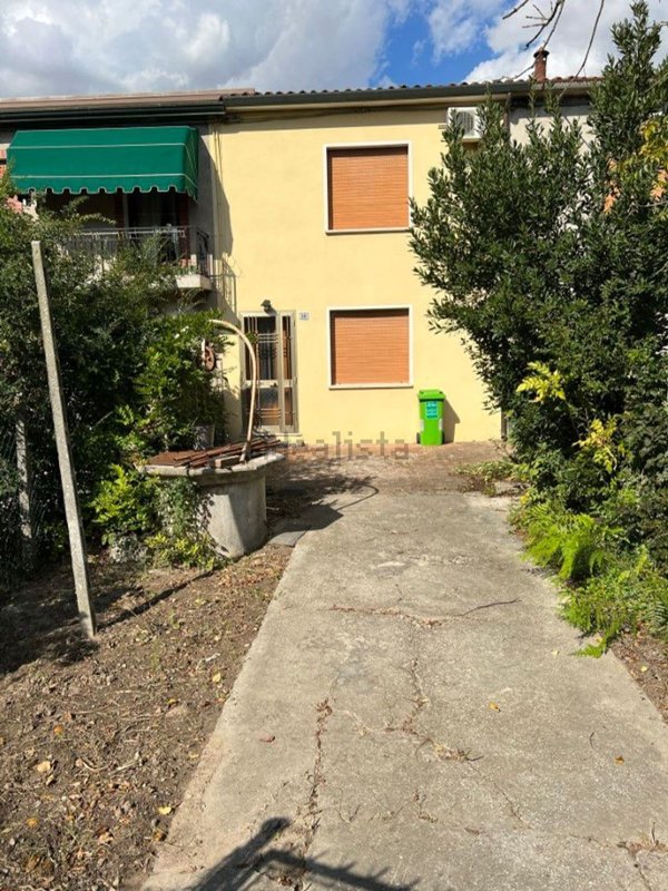 casa indipendente in vendita a Pincara in zona Paolino
