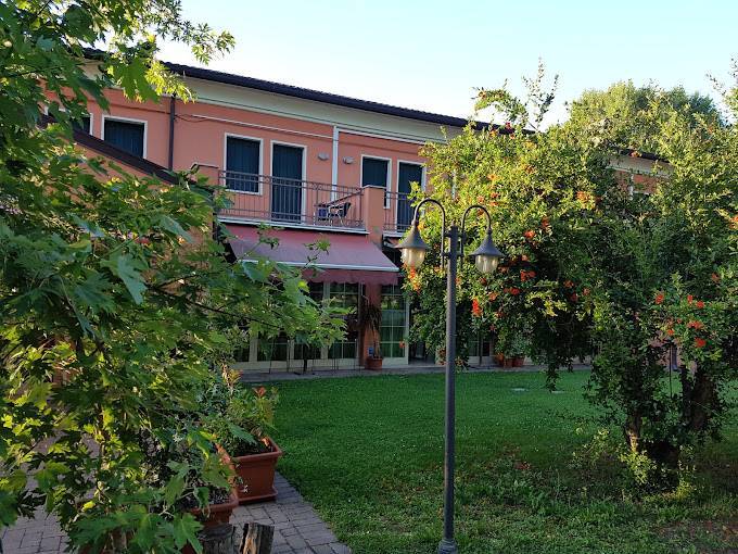 negozio in vendita a Polesella