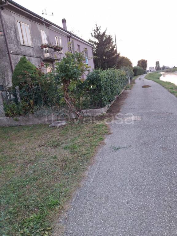 casa indipendente in vendita a Polesella