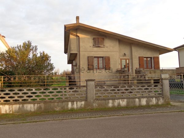 casa indipendente in vendita a Polesella