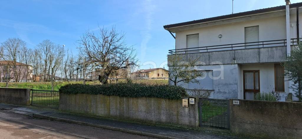 casa indipendente in vendita a Polesella