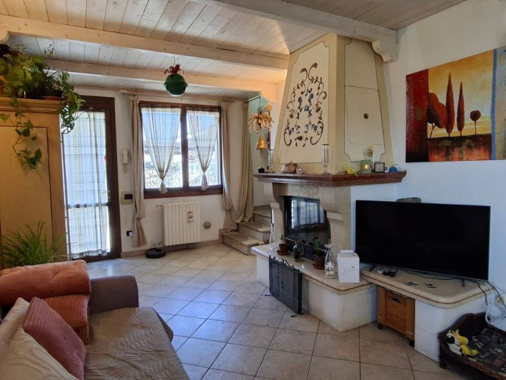 casa indipendente in vendita a Polesella