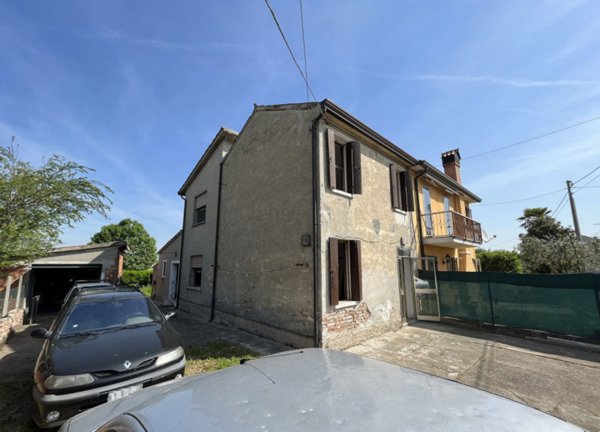 casa indipendente in vendita a Polesella